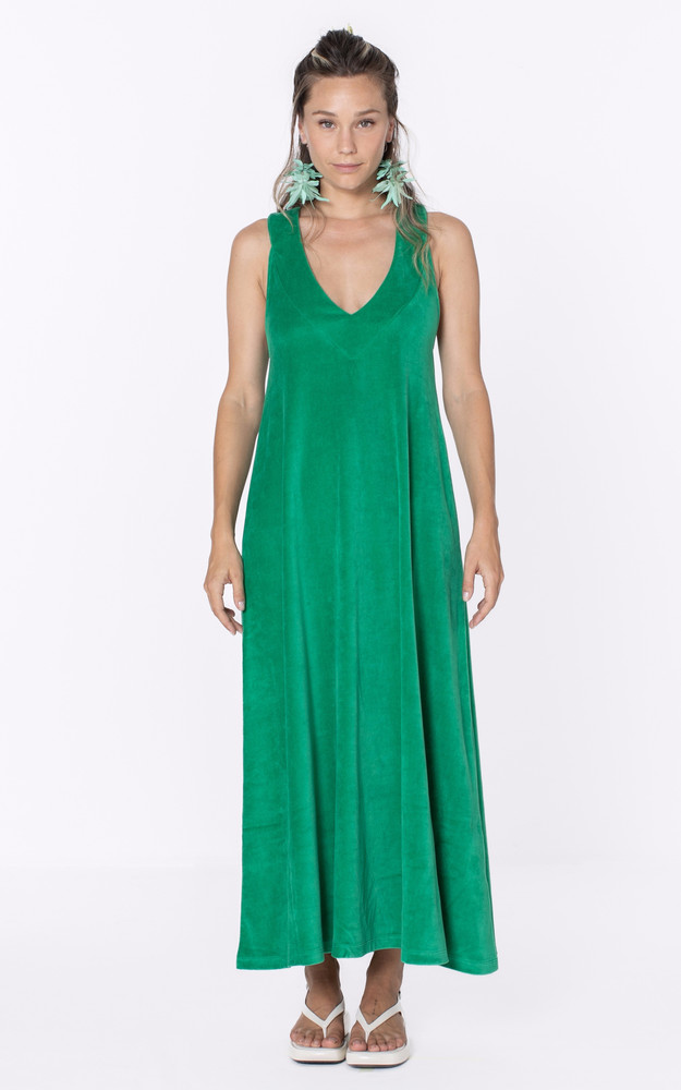 Robe longue éponge vert Marguerite à la plage