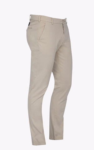 Pantalon chino TRJO70 beige