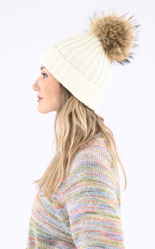 Bonnet laine et raccoon blanc