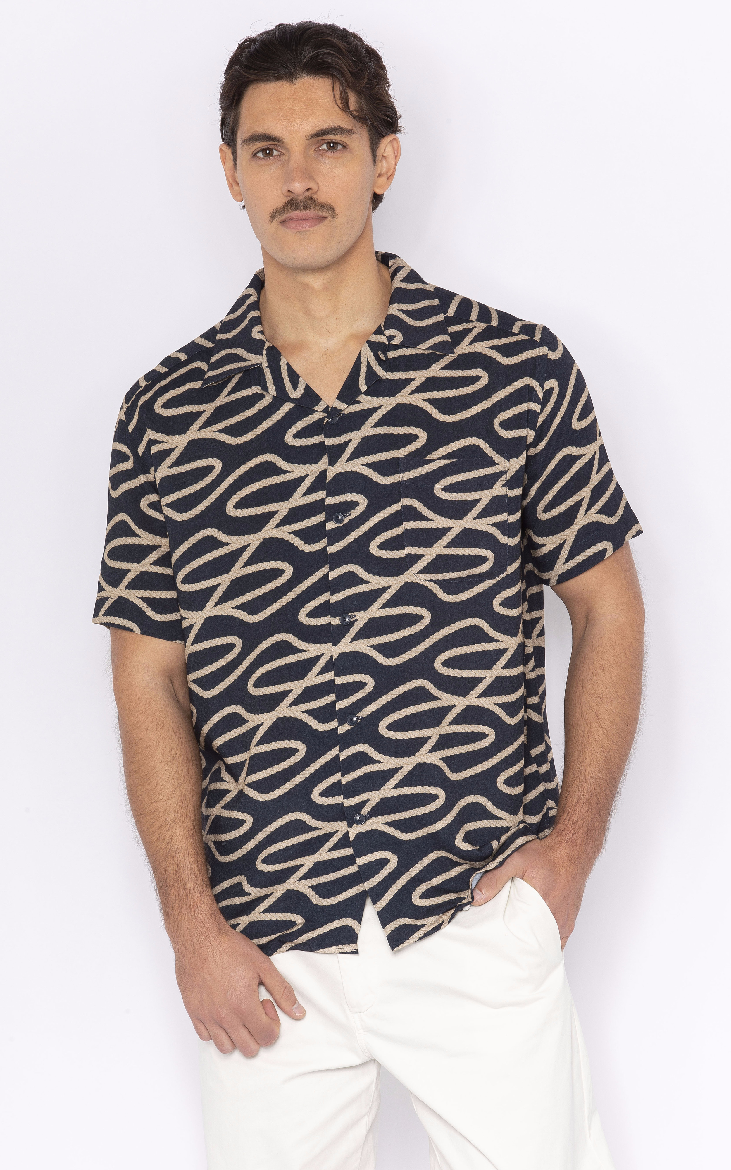 Chemise manches courtes à motif bleu marine Rivieras