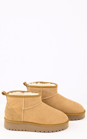 Bottines mouton camel