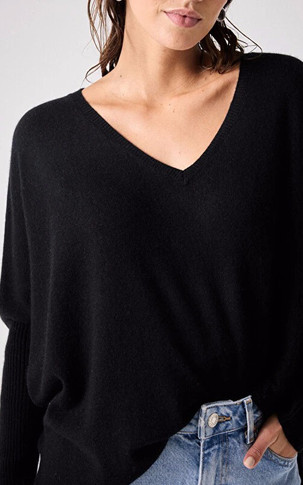 Pull col V cachemire noir