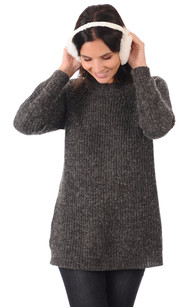 la canadienne Cache-oreilles lapin rex blanc